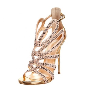 Sandali da Donna <span class=keywords><strong>con</strong></span> <span class=keywords><strong>Tacco</strong></span> Alto in Strass <span class=keywords><strong>Color</strong></span> <span class=keywords><strong>Oro</strong></span> - Product Image 2