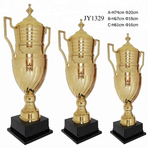 Resina Metálicos Trofeo Oscar Figura base de cristal - Product Image 6