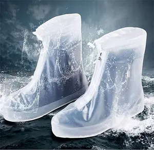 Großhandel Modisches transparentes PVC-Material Wasserdichte wieder verwendbare Outdoor-Nass wetter Unisex Kids White Rain Schuh überzüge