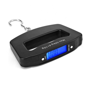 Bilancia <span class=keywords><strong>da</strong></span> bagaglio portatile <span class=keywords><strong>da</strong></span> 110 libbre 50kg/10g per <span class=keywords><strong>valigia</strong></span> bagaglio <span class=keywords><strong>da</strong></span> <span class=keywords><strong>viaggio</strong></span> <span class=keywords><strong>pesa</strong></span> la bilancia LCD posteriore con gancio <span class=keywords><strong>da</strong></span> pesca - Product Image 2