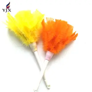 Commercio All'ingrosso Della Piuma Del Tacchino Spolverino Colorato Spolverino 30 Centimetri Feather Duster con Manico in Plastica