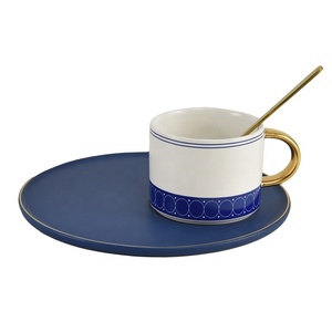 Tazze <span class=keywords><strong>bianche</strong></span> personalizzabili all'ingrosso della maniglia dell'<span class=keywords><strong>oro</strong></span> tazze da caffè turche in ceramica per il ristorante - Product Image 3