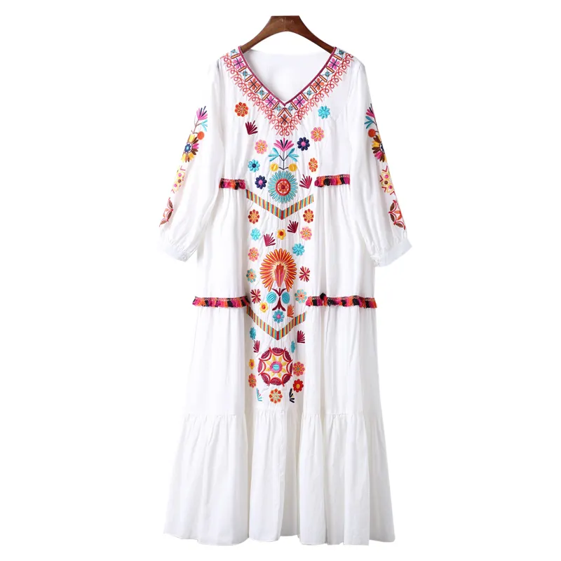 الصيف الشاطئ اللباس الأكمام ثلث الأبيض النساء باليد فستان مطرز