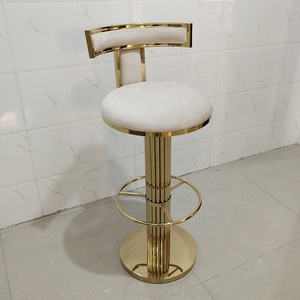 Taburete de Bar Giratorio de Acero Inoxidable de Lujo con Respaldo Alto y Acabado Dorado Cepillado Moderno, Silla Alta Ajustable para Hotel - Product Image 4