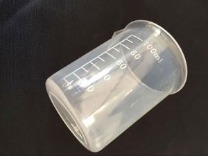 Gelsonlab HSCW-004 Bécher en plastique de 100ml avec <span class=keywords><strong>bec</strong></span> de graduation <span class=keywords><strong>empilable</strong></span> et moulé pour usage en laboratoire - Product Image 4