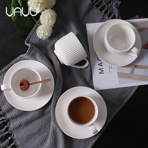 Venta caliente de porcelana blanca pequeña taza de café de cerámica y platillo conjuntos con <span class=keywords><strong>logo</strong></span> - Product Image 2