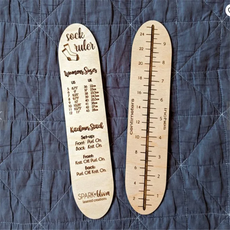 Lasercut meia régua geométrica de madeira, meias de malha manual para mulheres