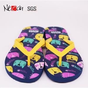 Infradito con Stampa di Gatto Cartoon, <span class=keywords><strong>Sandali</strong></span> Estivi da Spiaggia per Donne, Cinturino Giallo, Ciabatte per Bambini in PE Blu Scuro, Scarpe Antiscivolo per Doccia - Product Image 3