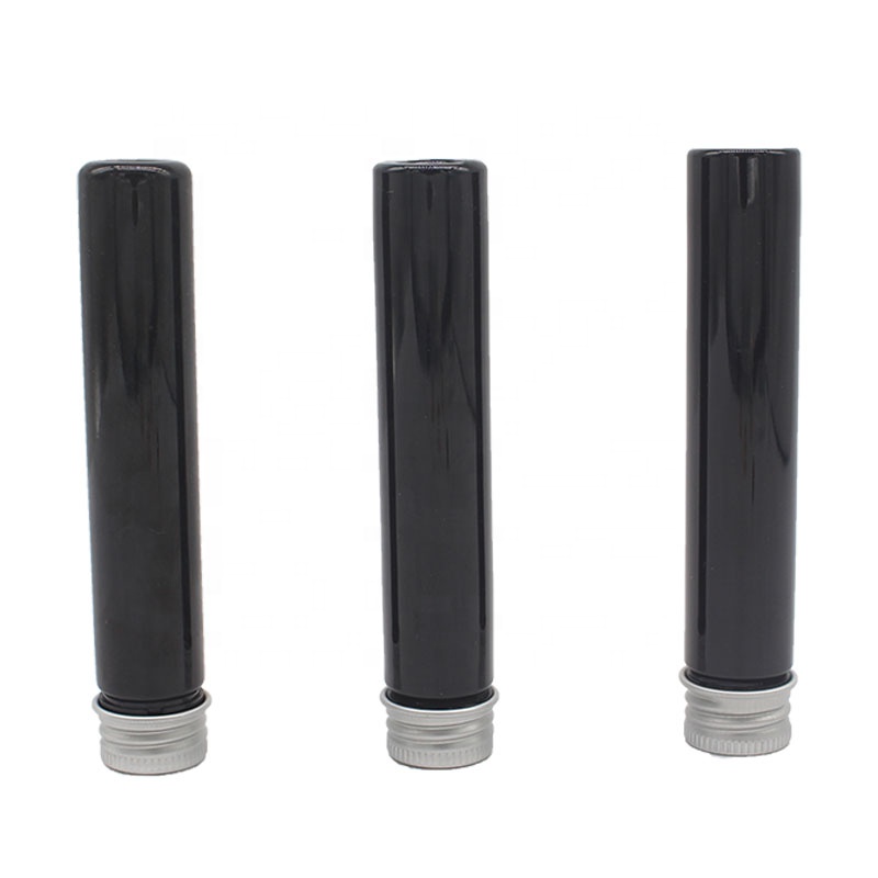 Черная пластиковая пробирка с плоским дном