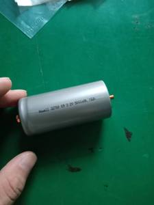 充電式リチウムイオン電池 32650 IFR 32700 Lifepo4 バッテリーセル 3.2v 5ah 6Ah ネジ付き - Product Image 4