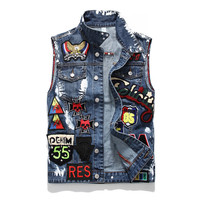Fashionable denim jacket without sleeve 