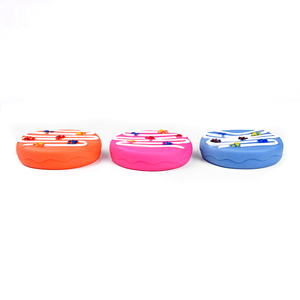 personalizado redondo huella de galleta forma juguetes para mascotas juguetes para perro de vinilo mascota masticar juguete - Product Image 2