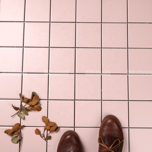 Tuiles de mosaïque murales en céramique à dos maillé 4x4 (97x97mm) roses pour crédence de cuisine et salle de bain – Vente en gros à prix réduit - Product Image 2