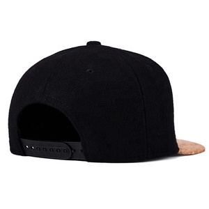 Vente en gros de casquettes en liège unies personnalisées sans logo casquettes Snapback vierges avec bord plat en liège - Product Image 3