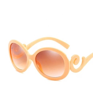 Lunettes de soleil Vintage pour femmes, style européen, populaire, de bonne qualité, promo, 2019 - Product Image 2