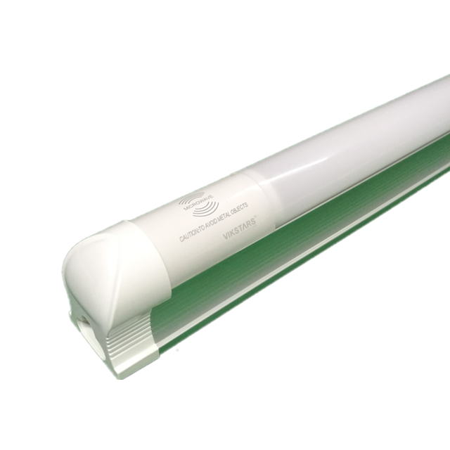 Самая дешевая цена, Светодиодная трубка 80 см, T5, T8, 10000K, 9 Вт