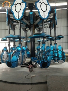 Amazing <span class=keywords><strong>Thrill</strong></span> Flying Rides Equipment Super Swing Air Flying Shooting Jet Paseos de entretenimiento a la venta Parque interior Carnaval Novedad - Product Image 4