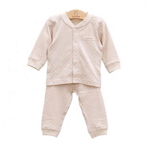 Set di <span class=keywords><strong>abbigliamento</strong></span> per neonato in cotone organico Jacquard star per neonati e bambine 2 pz Set di <span class=keywords><strong>abbigliamento</strong></span> con apertura frontale - Product Image 1