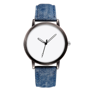 Montre quotidienne décontractée pour hommes en promotion avec bracelet en cuir PU Montre design Accepter Logo personnalisé Sublimation - Product Image 2