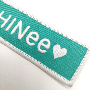 Porte-clés d'avion en tissu de broderie de logo de marque personnalisée de conception bon marché en gros pour avant le <span class=keywords><strong>vol</strong></span> - Product Image 5