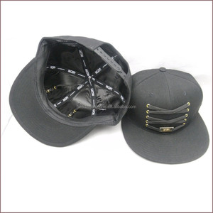 Reduced Snapback cap with lining - Product Image 1