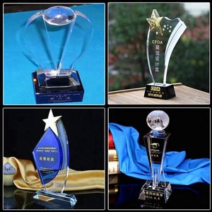 Hoge Kwaliteit Custom Gegraveerd Logo Kristal Acryl Trofee Sport Award Souvenir Vervaardigd In China Fabriek Plastic Ambachten - Product Image 3