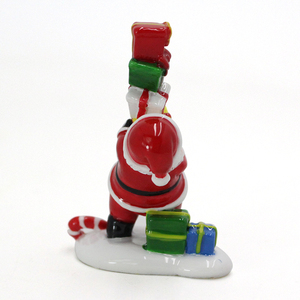 Père Noël tenant une statue en résine cadeau pour la décoration de Noël - Product Image 4