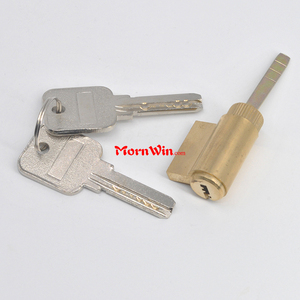 Cylindre de porte à serrure à prix d'usine, conception OEM, sécurité, cylindre en laiton de petite taille avec option sans clé et 3 clés, grade 1 <span class=keywords><strong>ANSI</strong></span> - Product Image 3