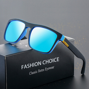 <span class=keywords><strong>Occhiali</strong></span> <span class=keywords><strong>da</strong></span> <span class=keywords><strong>sole</strong></span> polarizzati classici rossi e grigi con montatura quadrata <span class=keywords><strong>da</strong></span> uomo e <span class=keywords><strong>da</strong></span> <span class=keywords><strong>donna</strong></span> Sport <span class=keywords><strong>occhiali</strong></span> <span class=keywords><strong>da</strong></span> <span class=keywords><strong>sole</strong></span> per la guida