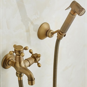 Klasik antika pirinç banyo duş bataryası seti ile müslüman el bide SF422
