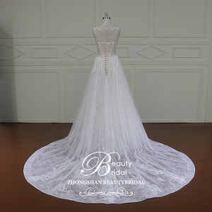 <span class=keywords><strong>Abiti</strong></span> da sposa a trapezio in pizzo francese con schienale basso - Product Image 5