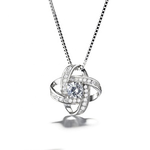 Collier classique 925 Argent Bijoux Designer Accessoire Pendentifs Collier De Trèfle À Quatre Feuilles - Product Image 1