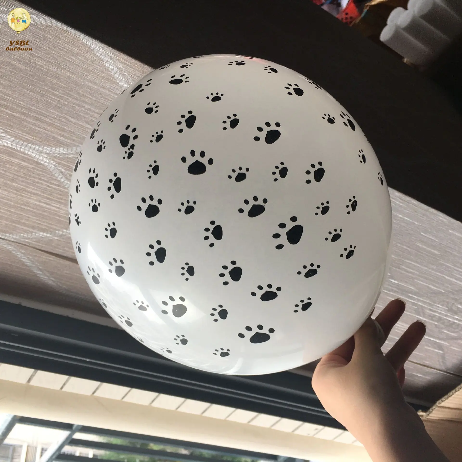 Gros Chien Patte Imprime Blanc Latex Air Ballons Pour Enfants Décorations de Fête D'anniversaire