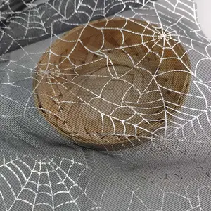 Spider thiết kế lá vàng halloween vải vải