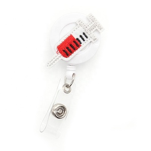 Infirmière médicale bricolage <span class=keywords><strong>porte</strong></span>-<span class=keywords><strong>Badge</strong></span> en feutre rétractable <span class=keywords><strong>avec</strong></span> pince crocodile accessoire <span class=keywords><strong>porte</strong></span>-carte d'identité personnalisable - Product Image 2