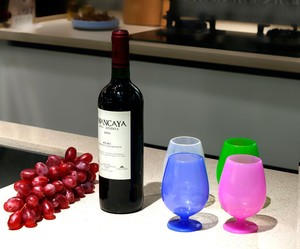 كوب من السيليكون أكواب نبيذ من السيليكون بماصات مماثلة من السيليكون - Product Image 2