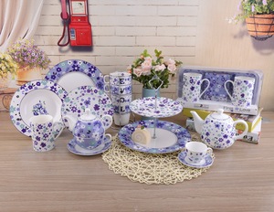 Los proveedores <span class=keywords><strong>de</strong></span> <span class=keywords><strong>China</strong></span> al por mayor púrpura floral nuevo hueso <span class=keywords><strong>china</strong></span> <span class=keywords><strong>porcelana</strong></span> taza con cucharas - Product Image 3