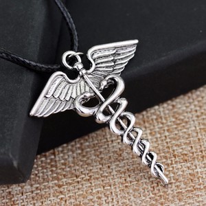 Commercio all'ingrosso Dell'acciaio Inossidabile di Modo Coppie di Fascini Caduceo Alato Serpenti Spada Pendenti Collane Regali - Product Image 3