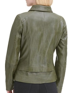 Chaqueta bomber de vuelo de cuero hecha a mano en piel de cordero suave perfecta para los amantes del desgaste urbano vintage y los viajeros - Product Image 6
