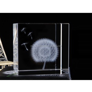 <span class=keywords><strong>2015</strong></span> Meilleur Souvenir Cadeau Pissenlit Tumbleweeds Gravé Au Laser <span class=keywords><strong>Cristal</strong></span> - Product Image 1