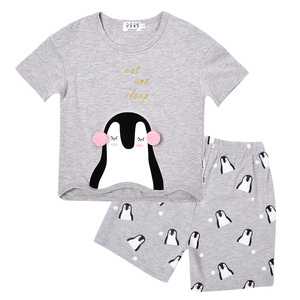 Pijamas Cortos y Suaves con Lentejuelas y Pompones de Pingüino para Niñas de 2 a 10 Años - Product Image 3
