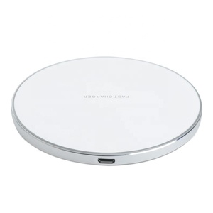 2021 Nuevo producto 10W <span class=keywords><strong>Cargador</strong></span> inalámbrico rápido para <span class=keywords><strong>iPhone</strong></span> 8 10 11 X <span class=keywords><strong>XS</strong></span> MAX con protección OVP - Product Image 3