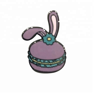 En gros Personnalisé de Bande Dessinée adorable modélisation noir nickel Placage Dur Émail Pins - Product Image 5