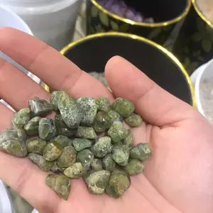 Cascalho Peridoto Olivina Cristal de Quartzo Tombado Pedras de Cura Reiki