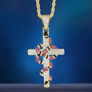 KRKC & CO-joyería de Hip Hop para hombres, colgante de Cruz de serpiente de oro de 14K con gema de serpiente de Coral, con Cruz brillante