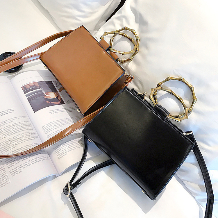 Comprar bolsos originales online negros tipo sobre y bandolera baratos