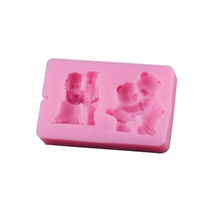 Moda Progettato Bella Figura Dell'orso 2 Cavità Del Silicone Mini Stampi per dolci Per I Bambini - Product Image 1