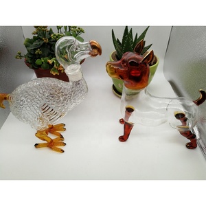 De vidrio con forma de perro hecho a mano botellas de vidrio de vino/vacío/botella de vidrio de <span class=keywords><strong>vodka</strong></span> - Product Image 3
