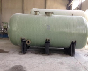 Réservoir de stockage en fibre de verre, réservoir horizontal en FRP pour l'acide chlorhydrique et les produits chimiques - Product Image 4