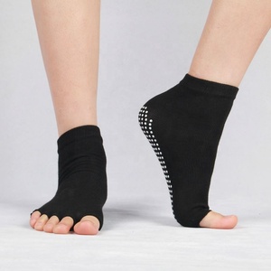 도매 여성 편안한 발가락 발 정렬 양말 요가 체육관 마사지 반 발가락 양말 - Product Image 5